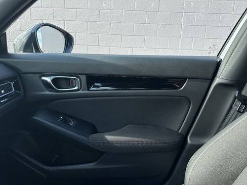 Certified 2025 Honda Civic Sport image 28