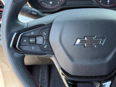 Used 2024 Chevrolet Trax RS w/ Driver Confidence Package FWD image 15