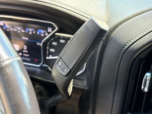 Used 2022 GMC Sierra 2500 Denali w/ Technology Package AWD/4WD image 18