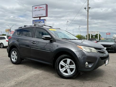 Used 2013 Toyota RAV4 XLE FWD image 2