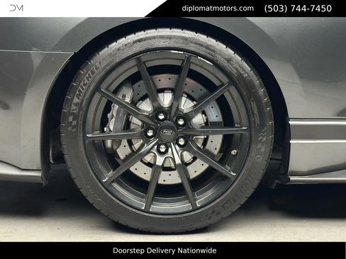 Used 2016 Ford Mustang Shelby GT350 w/ Technology Package image 40