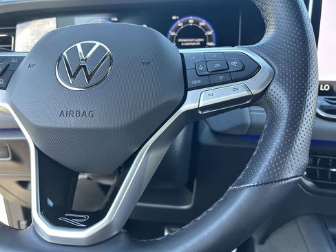 Certified 2025 Volkswagen Tiguan SE R-Line AWD/4WD image 22