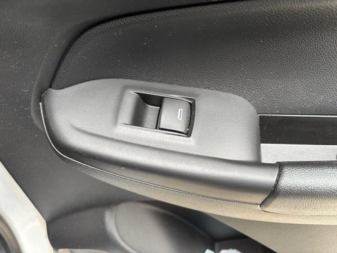 Used 2021 Chevrolet TrailBlazer LT w/ LPO, Blackout Package image 27