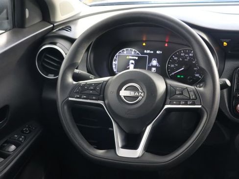 Used 2024 Nissan Kicks SV FWD image 10