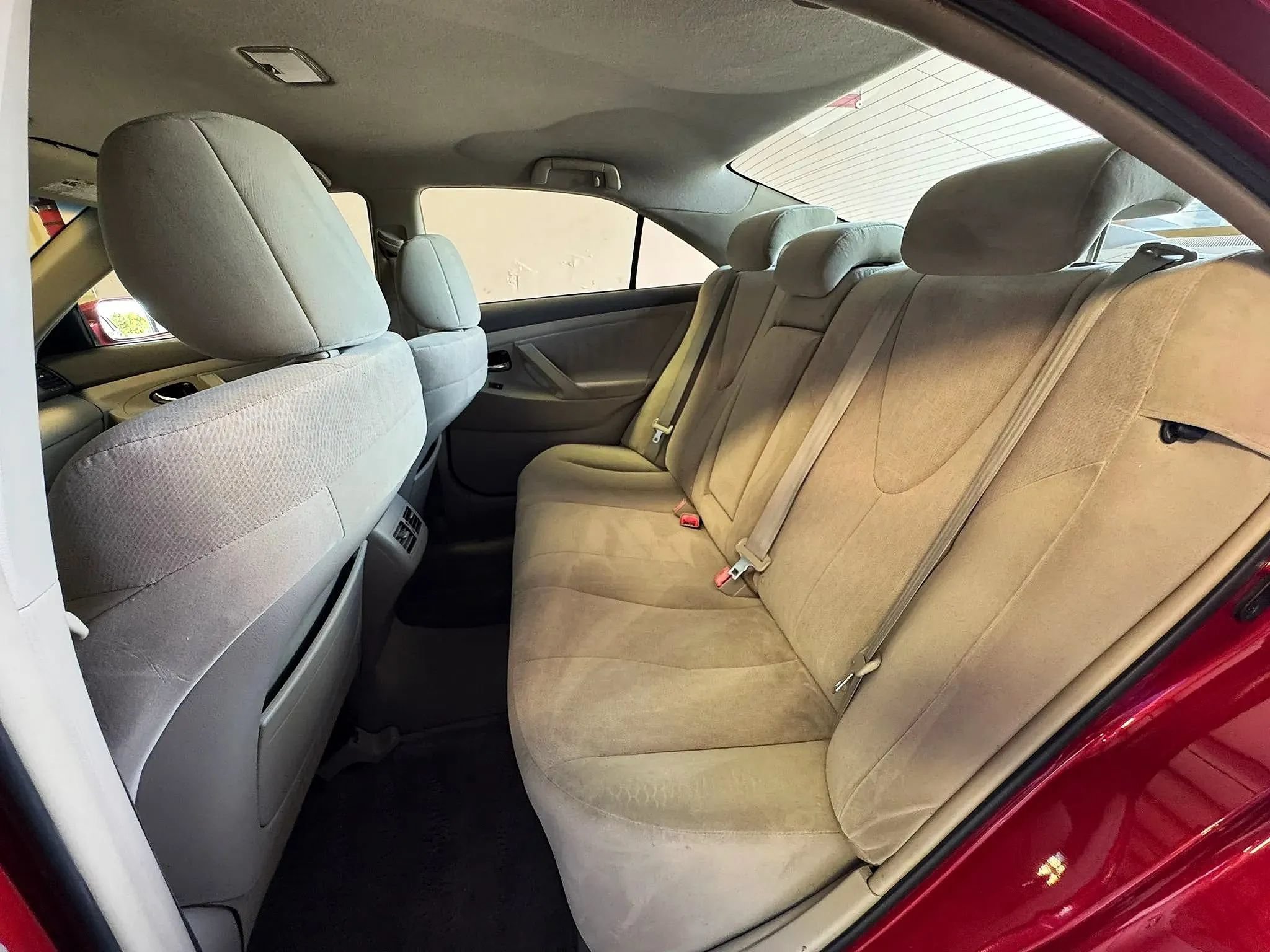 Used 2010 Toyota Camry Hybrid w/ Upgrade Pkg FWD image 15
