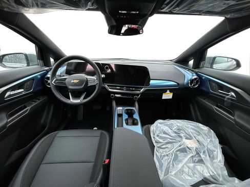 New 2026 Chevrolet Equinox EV LT image 14