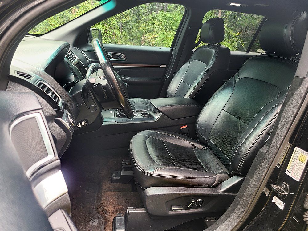 Used 2016 Ford Explorer Limited w/ Equipment Group 301A FWD image 15