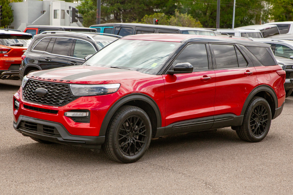 Used 2022 Ford Explorer ST AWD/4WD image 9