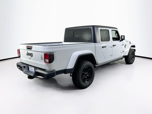 Used 2022 Jeep Gladiator Sport AWD/4WD image 5