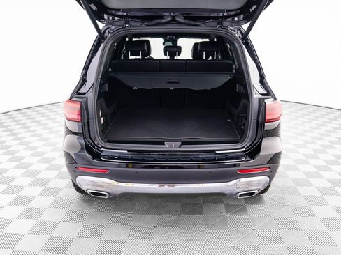 New 2025 Mercedes-Benz GLB 250 4MATIC image 28