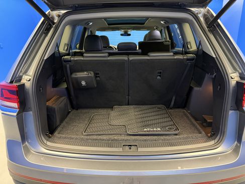 Used 2023 Volkswagen Atlas SEL AWD/4WD image 28