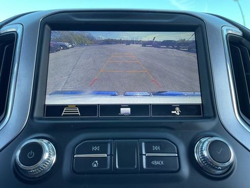 Used 2020 GMC Sierra 1500 Elevation w/ Elevation Value Package image 21