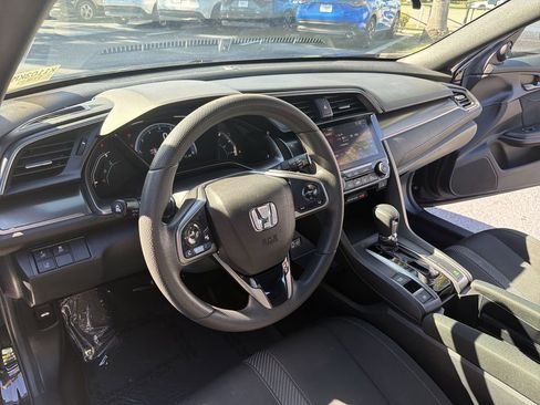 Certified 2019 Honda Civic EX image 34
