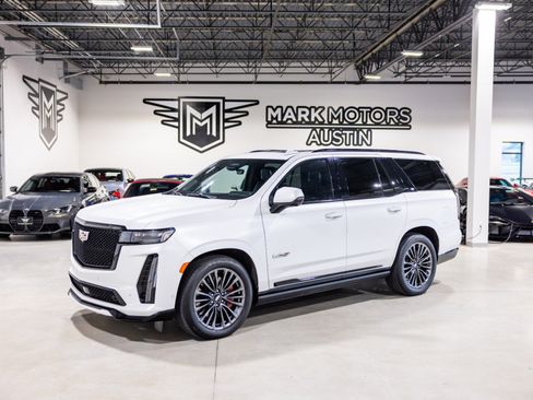 Used 2024 Cadillac Escalade V AWD/4WD image 1