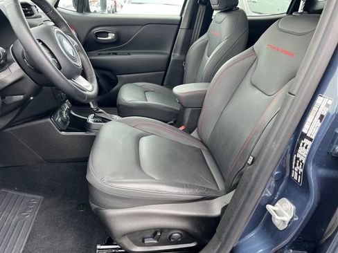 Used 2023 Jeep Renegade Trailhawk w/ Sun/Sound Group AWD/4WD image 12