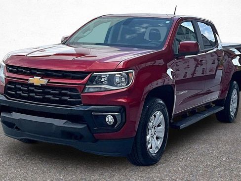 Used 2022 Chevrolet Colorado LT w/ LT Convenience Package image 4