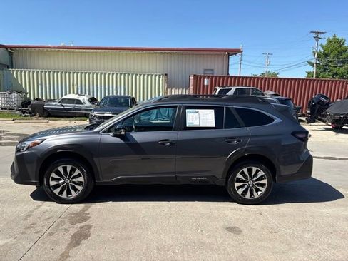 Used 2023 Subaru Outback Limited AWD/4WD image 4