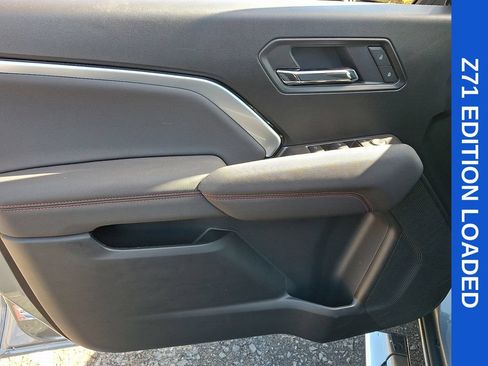 Certified 2025 Chevrolet Colorado Z71 AWD/4WD image 12