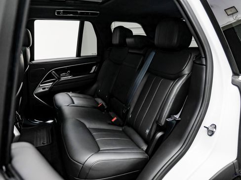 Used 2024 Land Rover Range Rover SE image 68