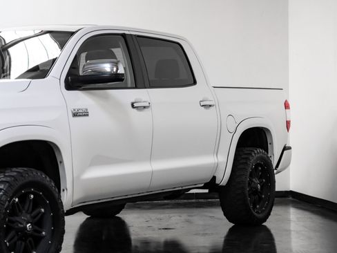 Used 2019 Toyota Tundra Platinum image 9