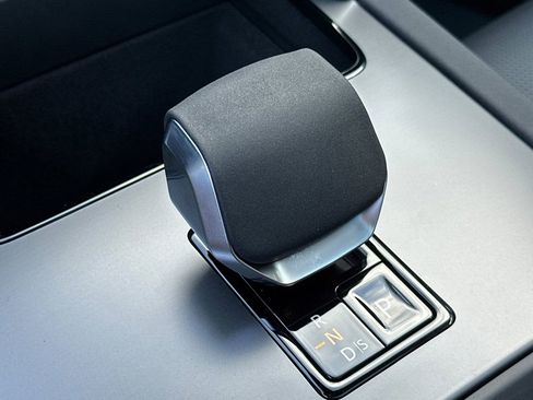 New 2025 Land Rover Discovery Sport S image 23