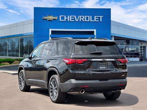 Used 2023 Chevrolet Traverse RS w/ LPO, Floor Liner Package AWD/4WD image 3