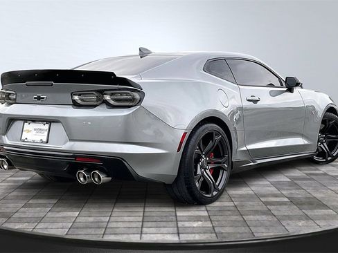 Used 2023 Chevrolet Camaro SS image 2