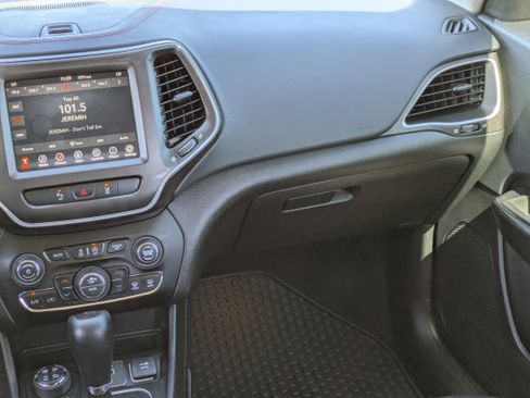 Used 2021 Jeep Cherokee Trailhawk w/ Trailer Tow Group image 18