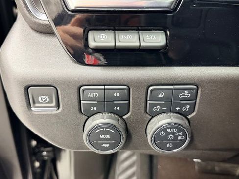 Certified 2025 Chevrolet Silverado 2500 High Country w/ High Country Premium Package image 19