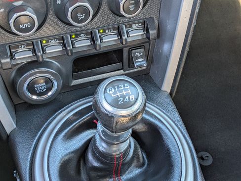 Used 2014 Subaru BRZ Limited w/ Popular Package #1A image 35