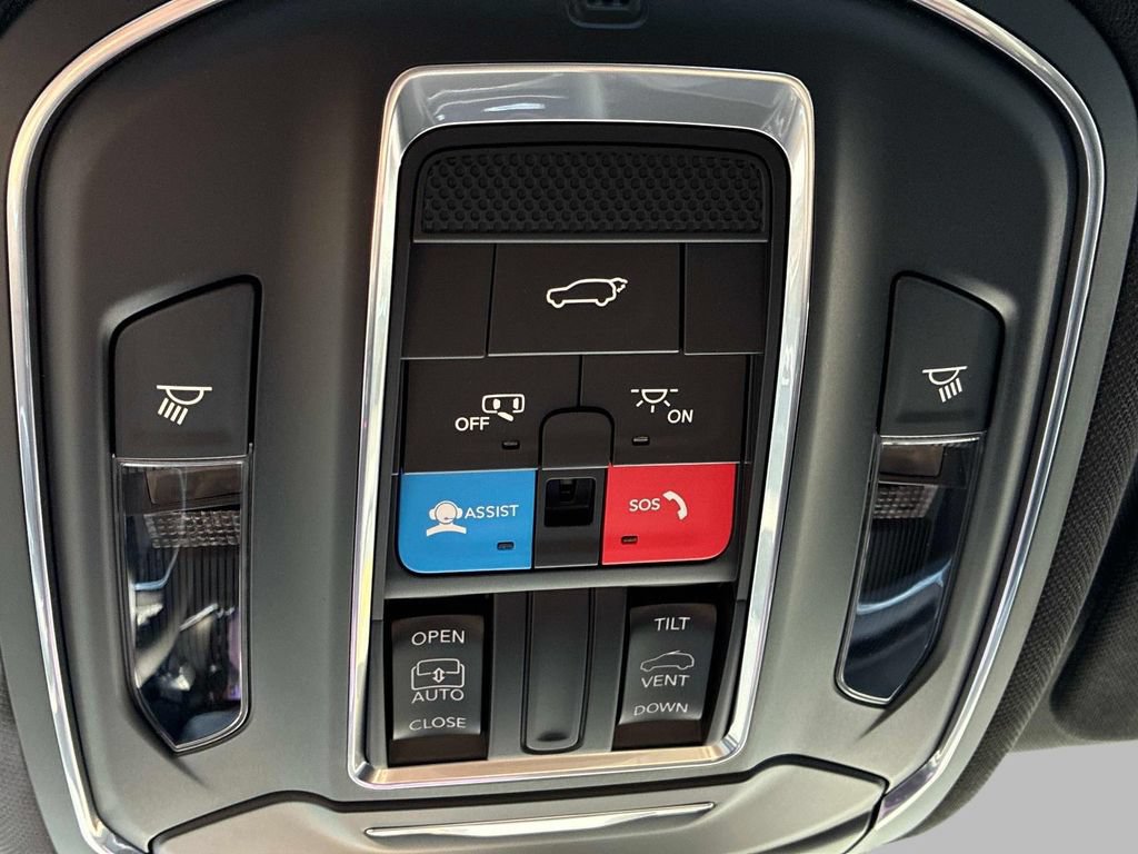 New 2026 Jeep Grand Cherokee Altitude AWD/4WD image 17