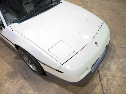 Used 1987 Pontiac Fiero GT RWD image 18