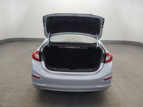 Used 2018 Chevrolet Cruze LS w/ LS Fleet Convenience Package FWD image 29