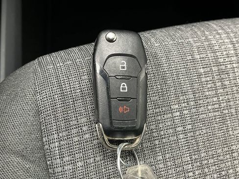 Used 2022 Ford F150 XLT image 23