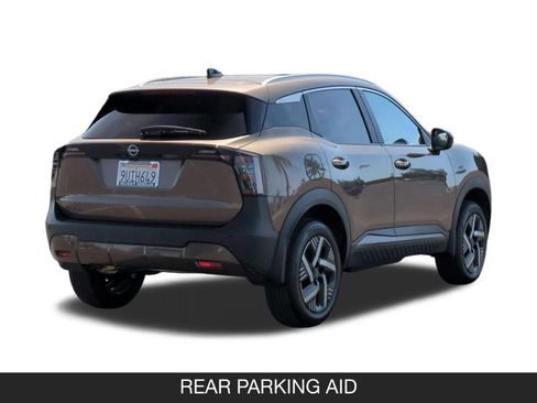 Certified 2026 Nissan Kicks SV image 7