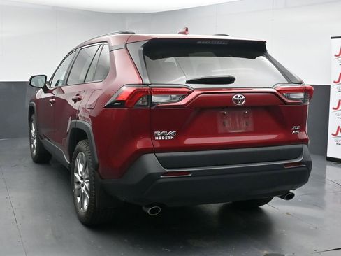 Used 2023 Toyota RAV4 XLE Premium AWD/4WD image 6
