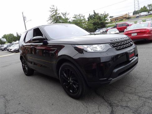 Used 2017 Land Rover Discovery SE image 7