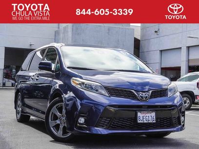 Certified 2019 Toyota Sienna SE w/ Carpet Mat Package