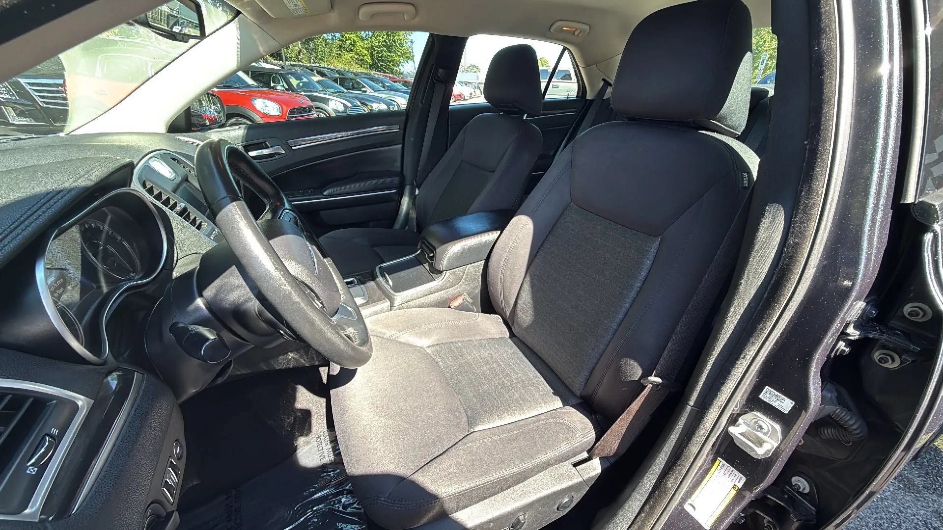 Used 2019 Chrysler 300 Touring w/ Sport Appearance Package RWD image 12