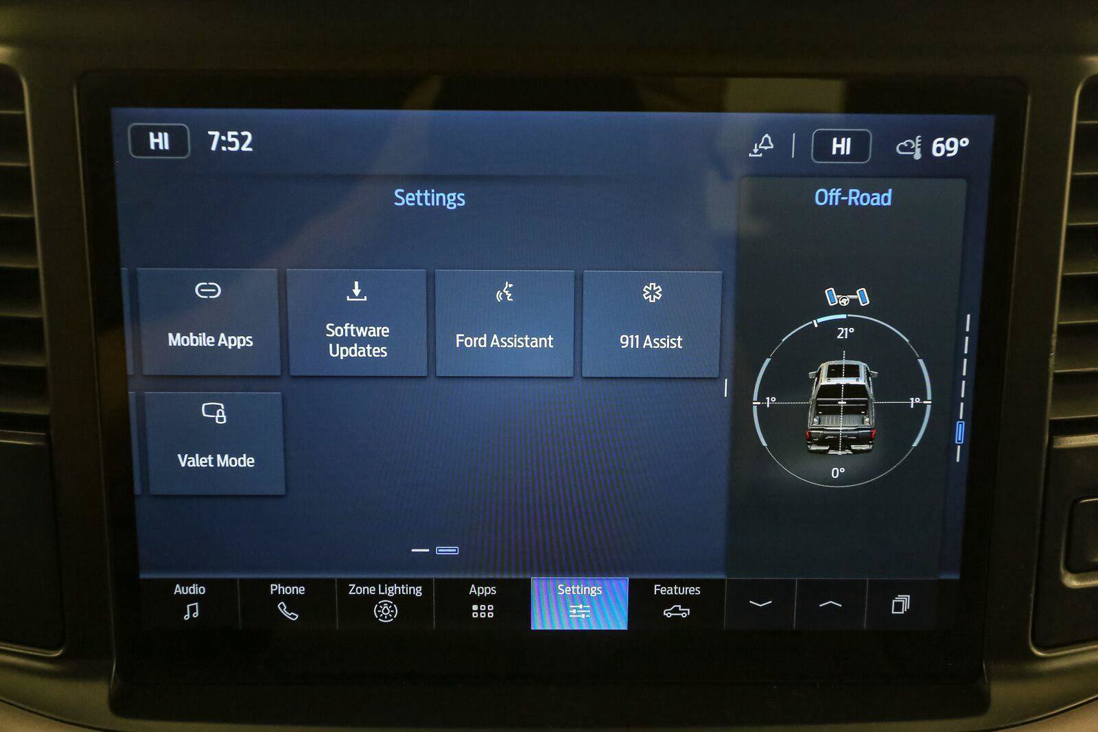 Used 2025 Ford F150 XLT w/ Equipment Group 301A Standard AWD/4WD image 23