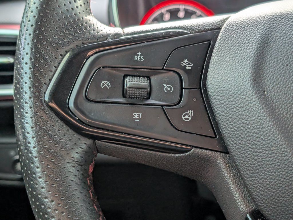 Used 2023 Chevrolet TrailBlazer RS w/ Sun and Liftgate Package AWD/4WD image 29