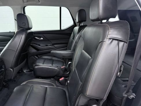 Used 2020 Chevrolet Traverse RS FWD image 24