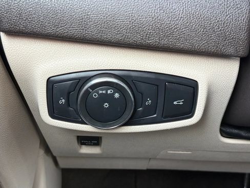 Used 2019 Lincoln MKC Reserve w/ MKC Climate Package AWD/4WD image 38