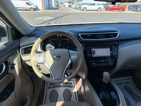 Used 2015 Nissan Rogue SL AWD/4WD image 6