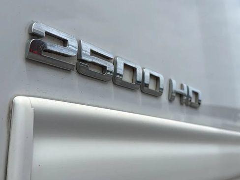 Used 2014 Chevrolet Silverado 2500 LT AWD/4WD image 13