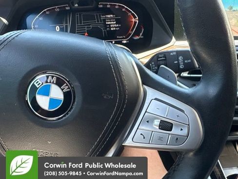 Used 2021 BMW X7 xDrive40i w/ Premium Package AWD/4WD image 14