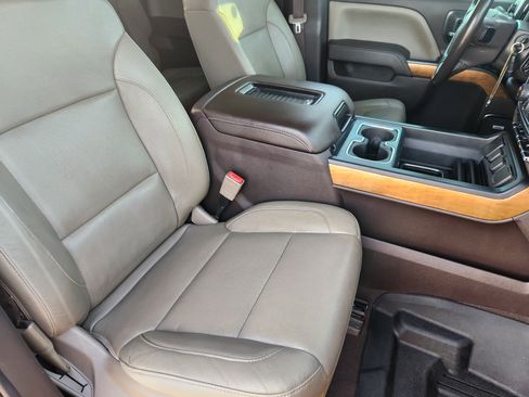 Used 2018 Chevrolet Silverado 1500 LTZ w/ Texas Edition AWD/4WD image 15