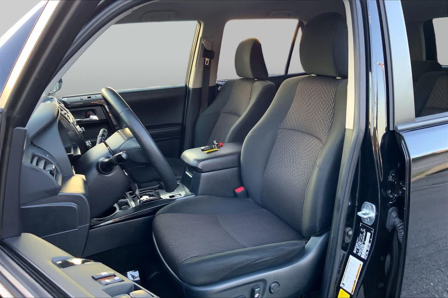 Used 2023 Toyota 4Runner TRD Off-Road AWD/4WD image 7
