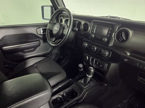 Used 2019 Jeep Wrangler Sport AWD/4WD image 30