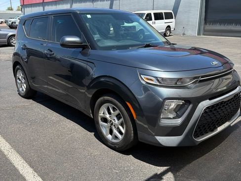 Used 2020 Kia Soul S FWD image 1